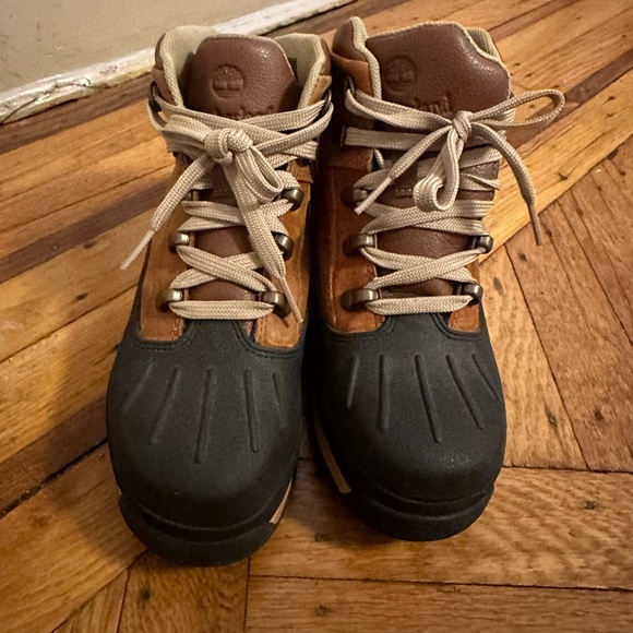 Timberland Other - Kids snow shoes